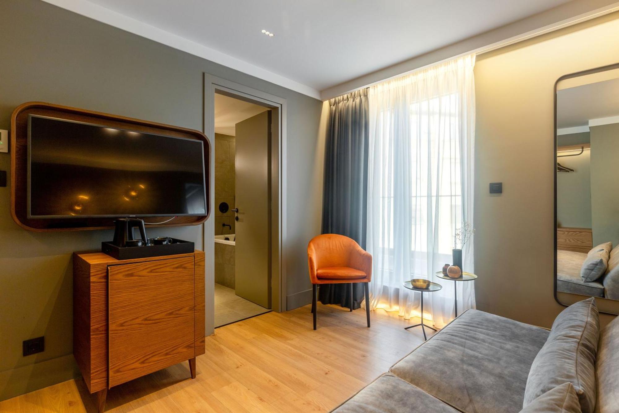 Hotel Bob W Eolou Atény Exteriér fotografie