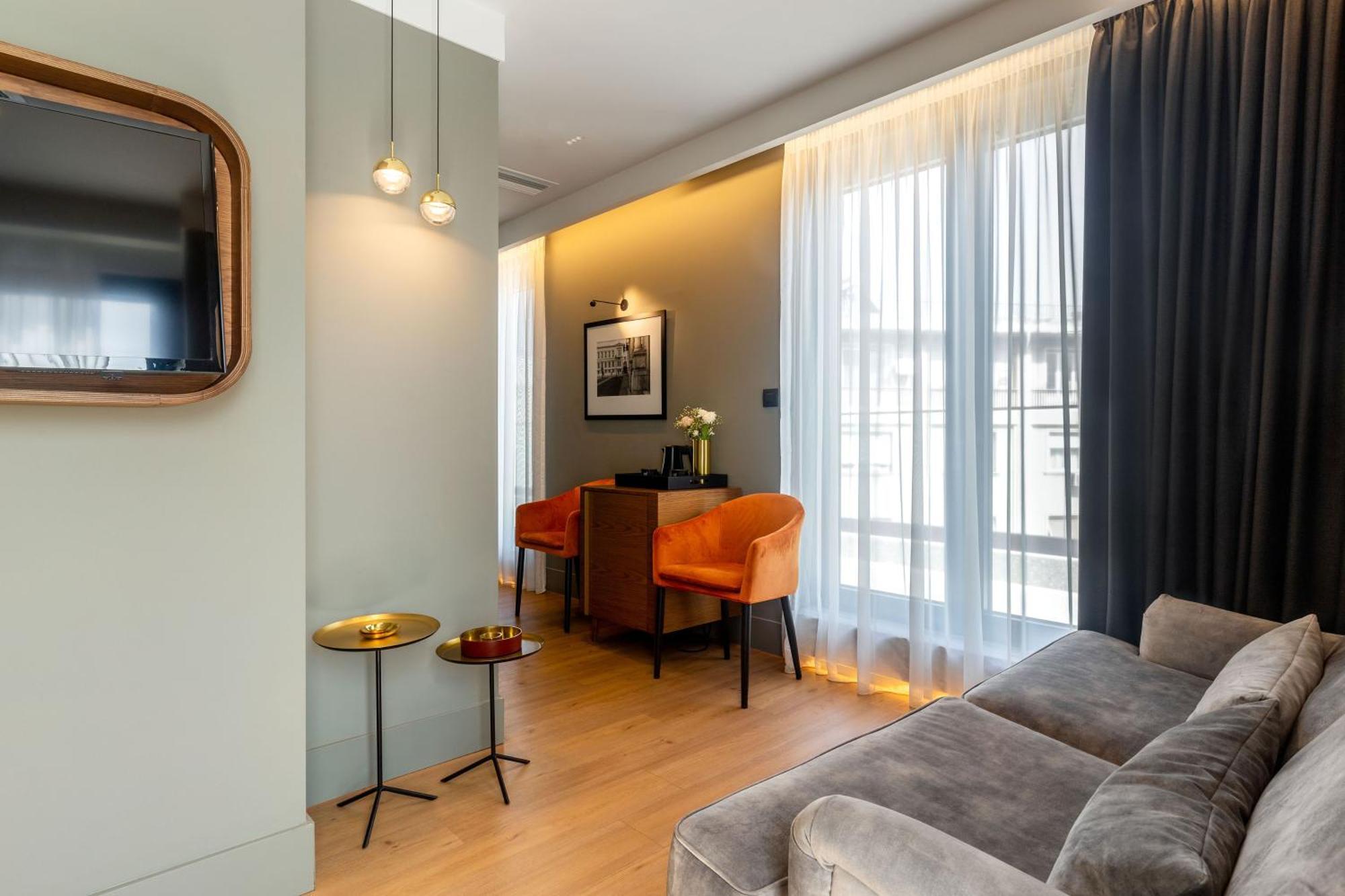 Hotel Bob W Eolou Atény Exteriér fotografie