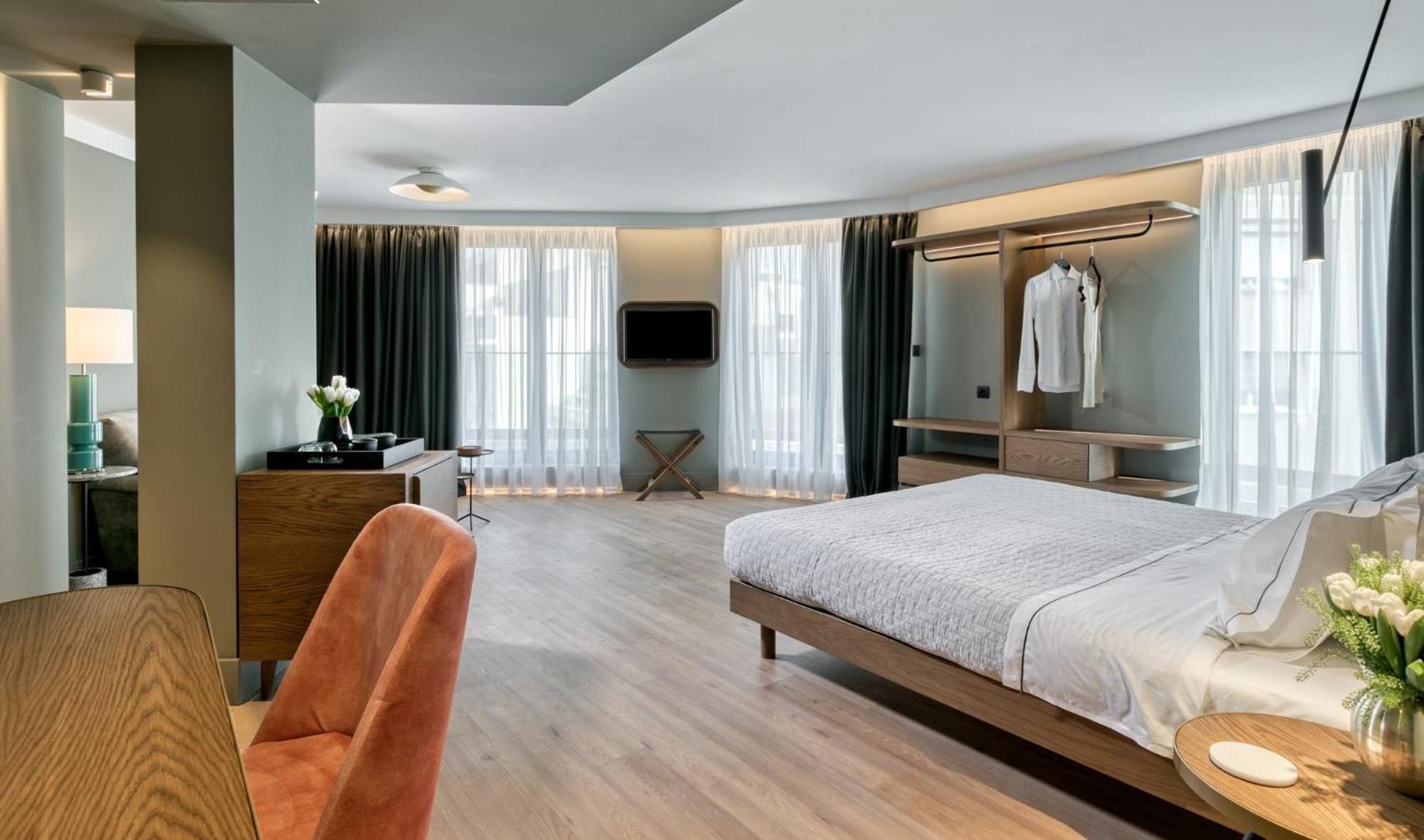 Hotel Bob W Eolou Atény Exteriér fotografie
